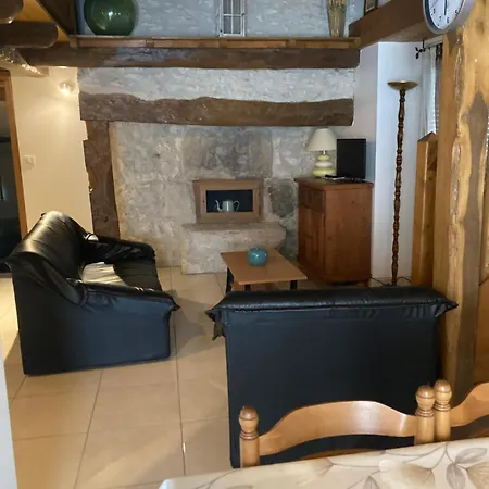 Holiday home Maison Des Pruniers *